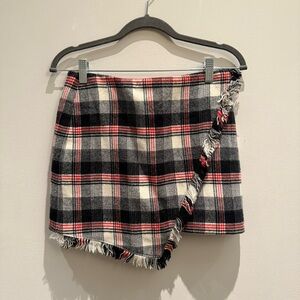NWT- The Selects KWE Plaid Fringe Women's Skirt Size 1